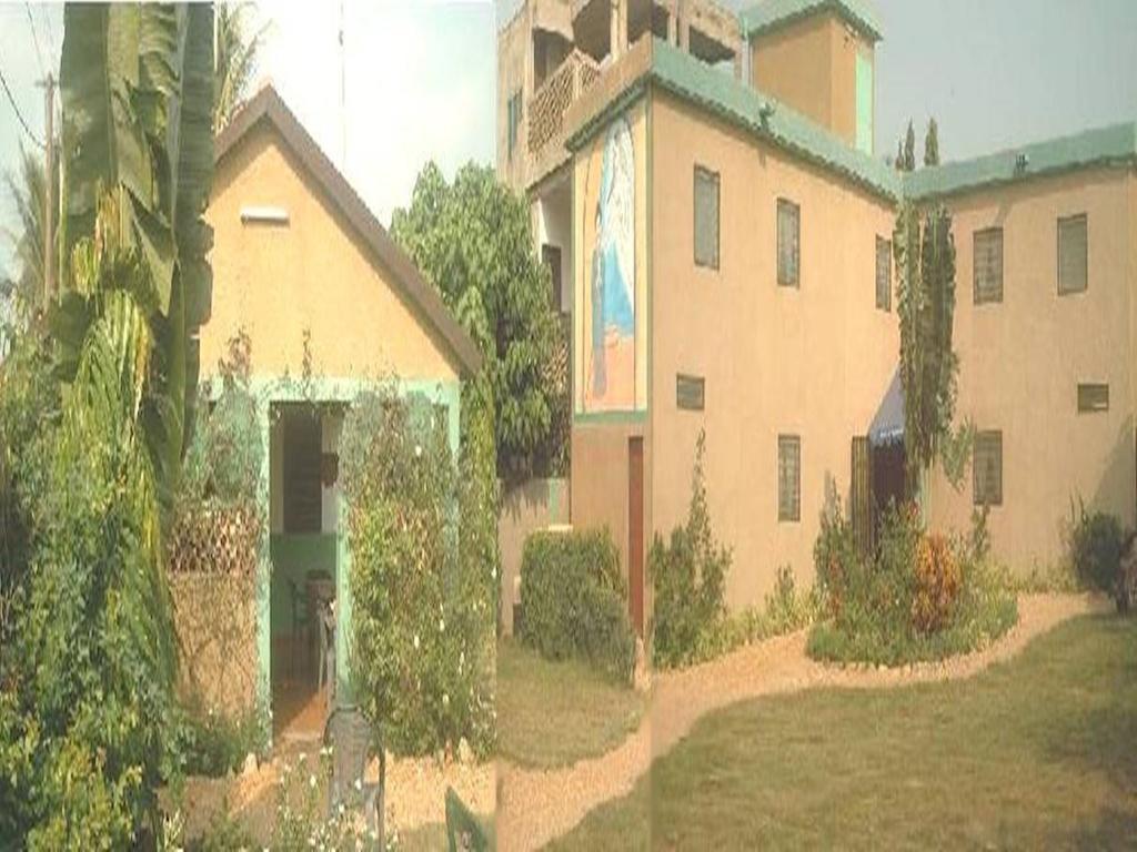 Hotel Marie Antoinette Lomé Zimmer foto